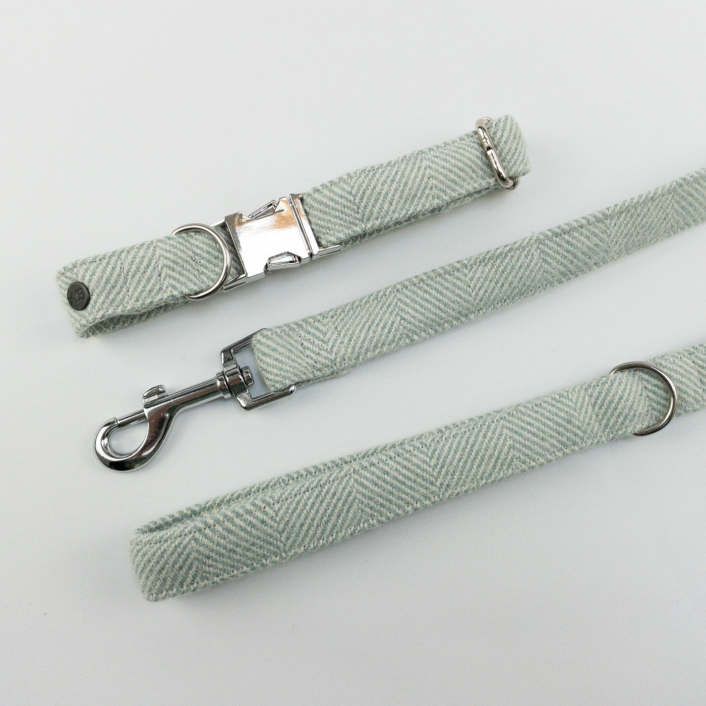 Dog collar and lead in Luxury Sea Spray Herringbone Tweed.