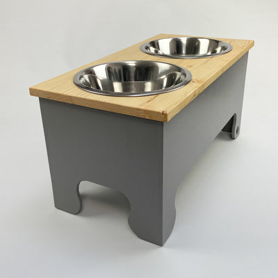 Raised dog bowl stand, in grey, size extra large for bigger breeds.