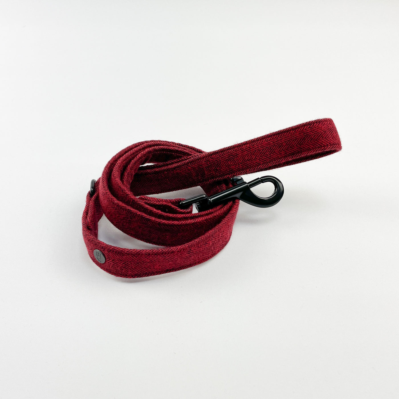 Cranberry Herringbone dog lead with black clasp