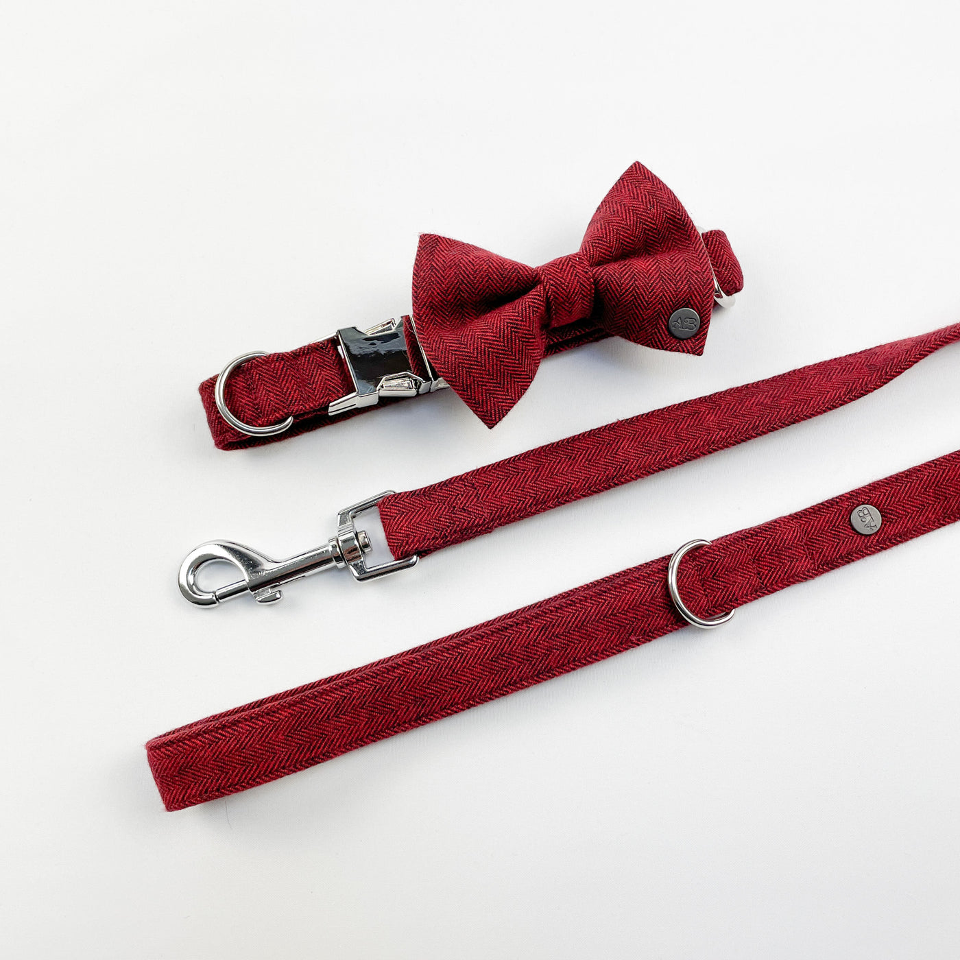 Cranberry herringbone dog collar with matching bow tie and lead