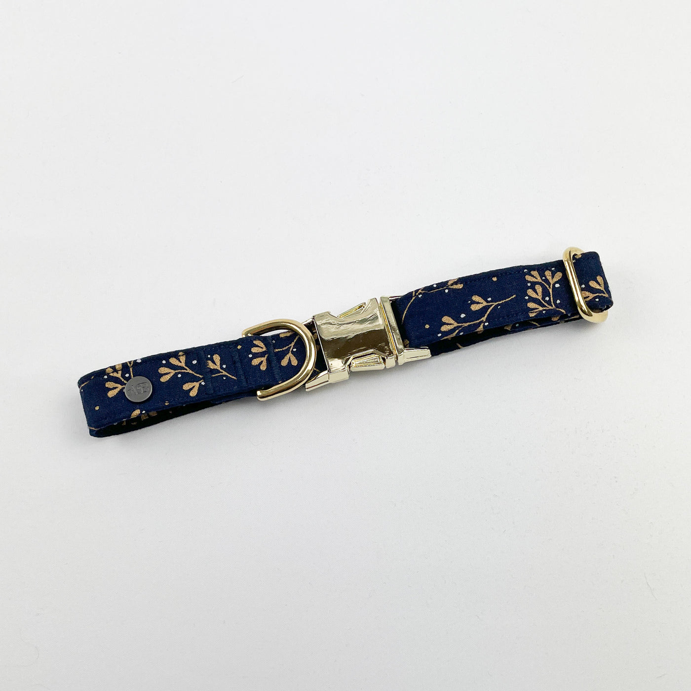 Navy mistletoe dog collar
