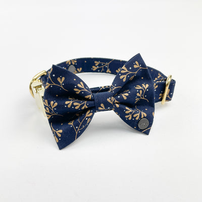 Navy mistletoe dog collar and bow