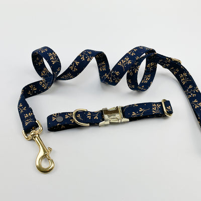 Navy mistletoe dog collar and lead