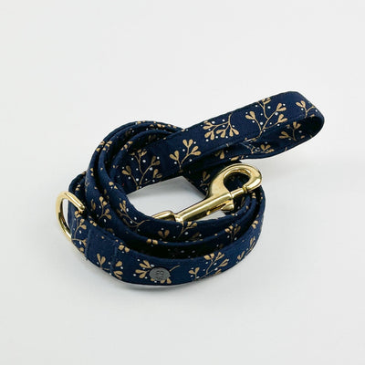 Navy mistletoe dog lead