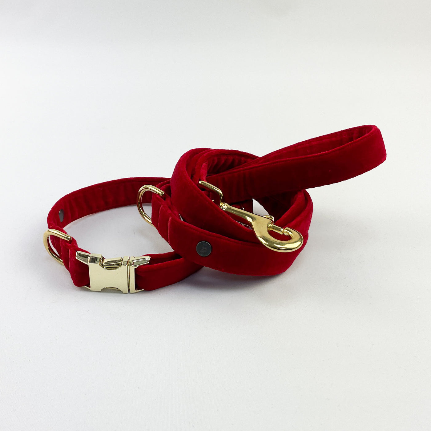 luxury red velvet dog collar and lead with gold fittings