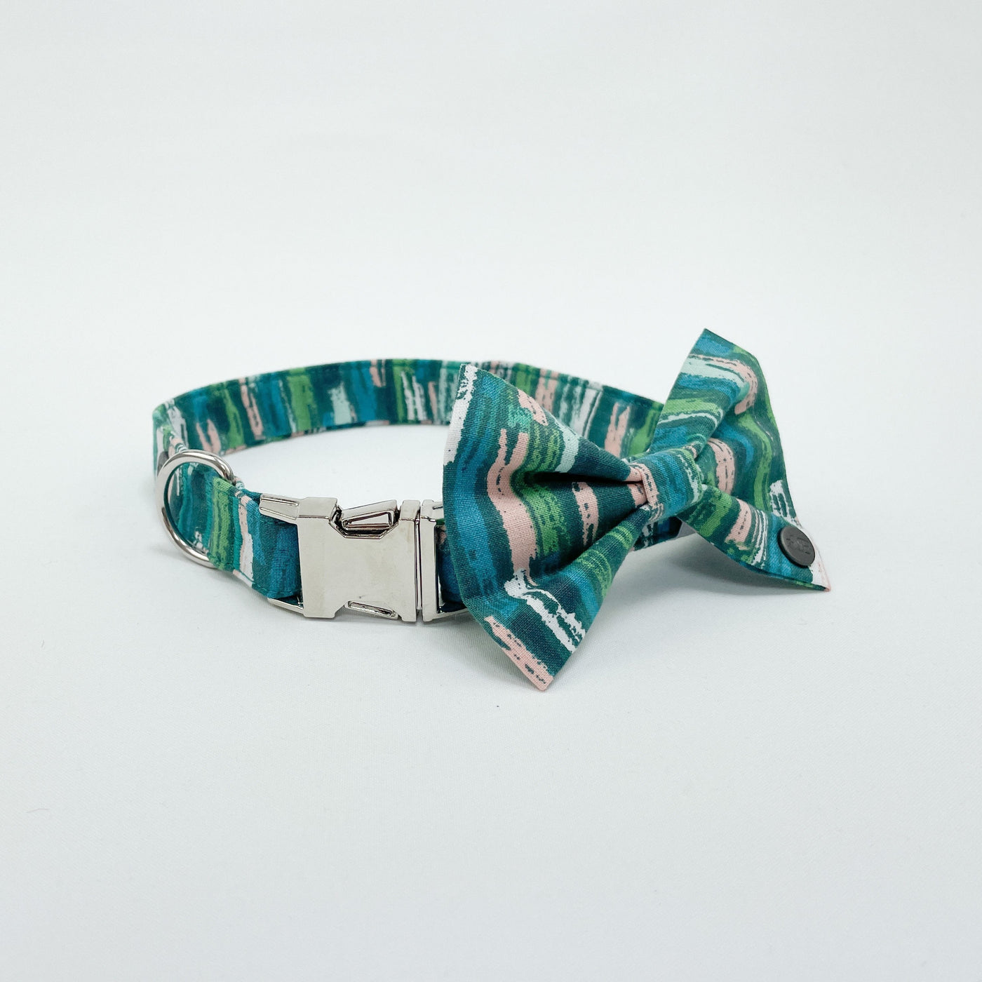 Autumn Stripe Dog Bow Tie on matching collar.