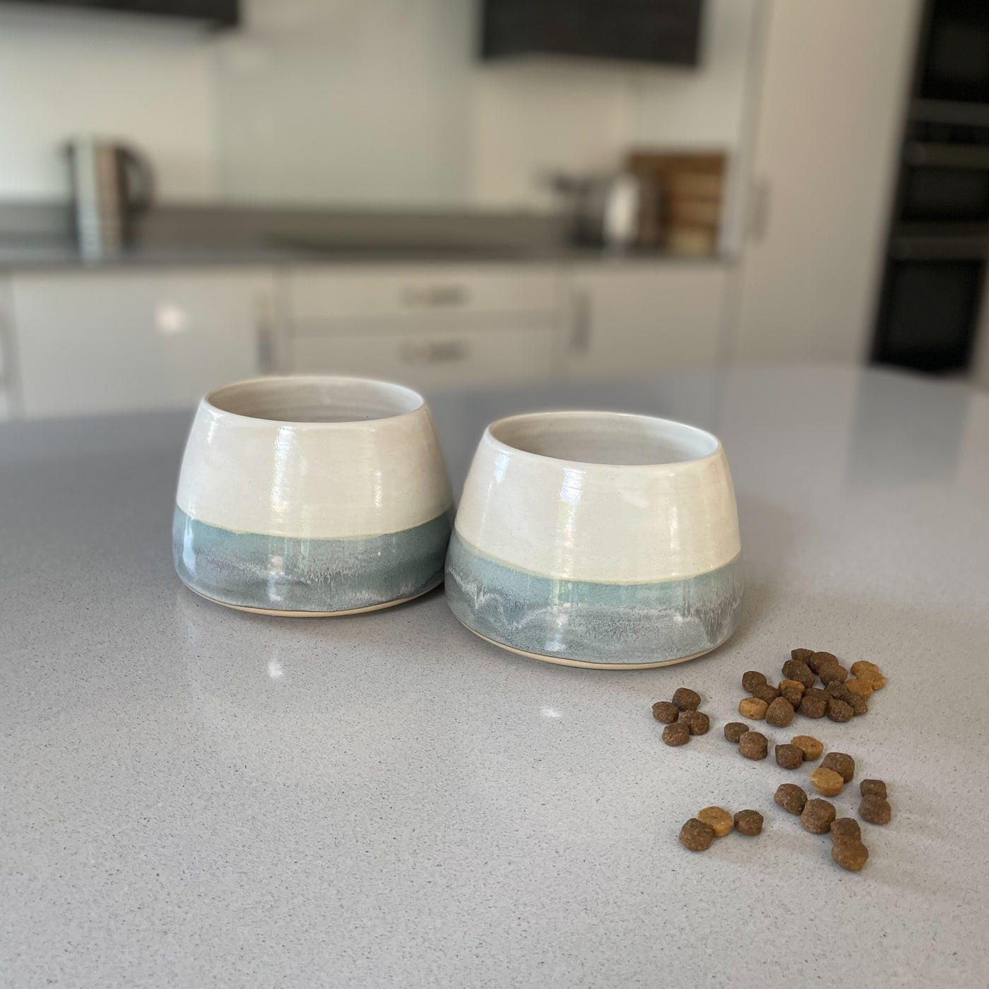 Ceramic spaniel bowl deals