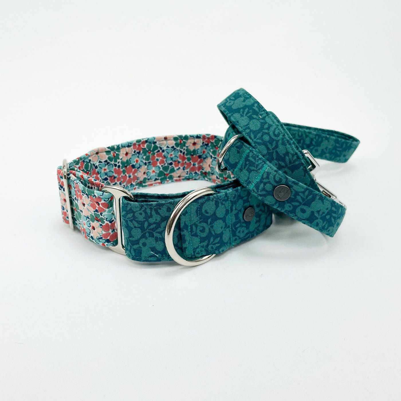 Liberty Autumn emerald martingale collar and lead