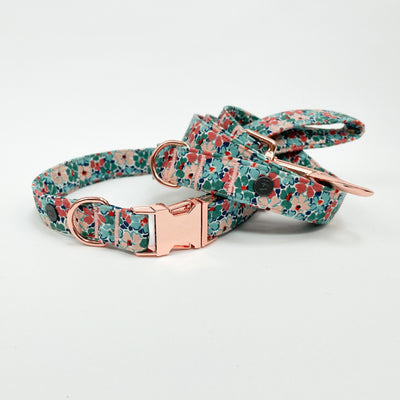 Liberty winter floral dog collar and lead